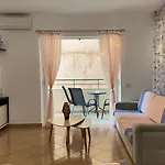 Klesta - Design, Komfort & Top-lage Mit Meerblick Appartement *