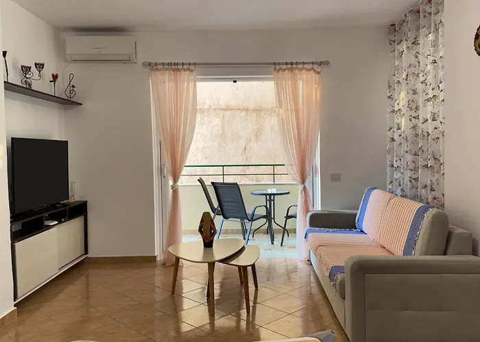Klesta - Design, Komfort & Top-lage Mit Meerblick شقة *