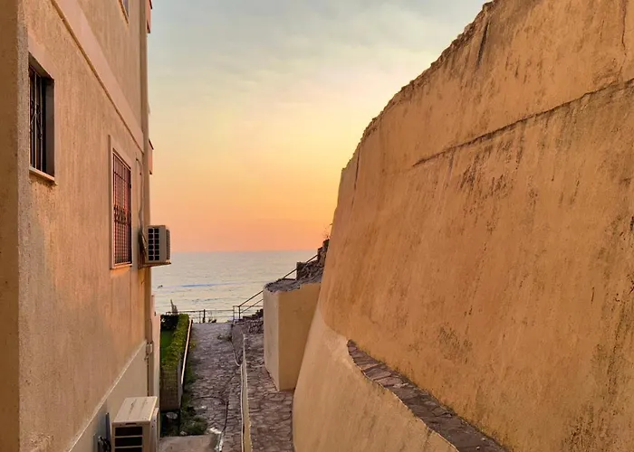 Klesta - Design, Komfort & Top-lage Mit Meerblick 아파트 Sarandë